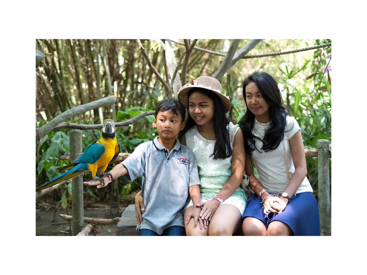 Narendra * Ubud